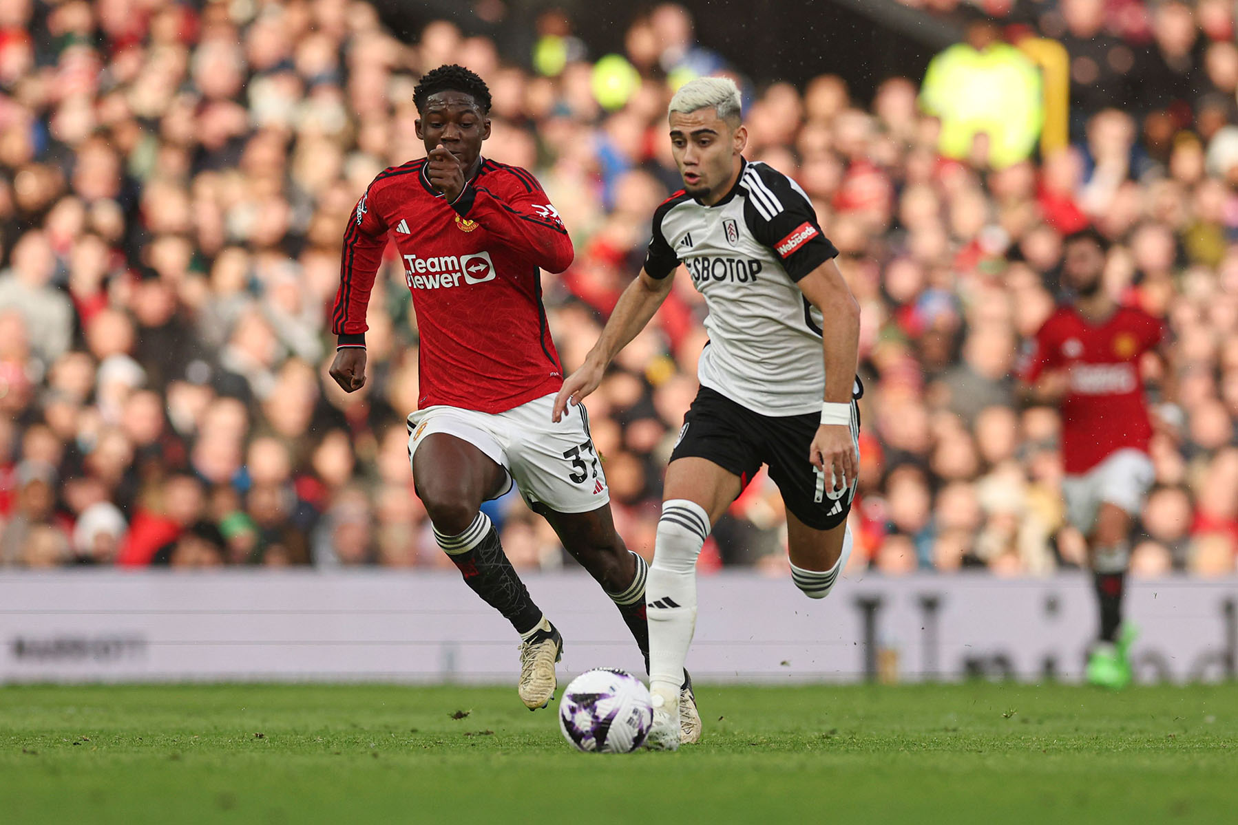 nhan dinh fulham vs manchester united 02h00 ngay 27 01 ngoai hang anh 2